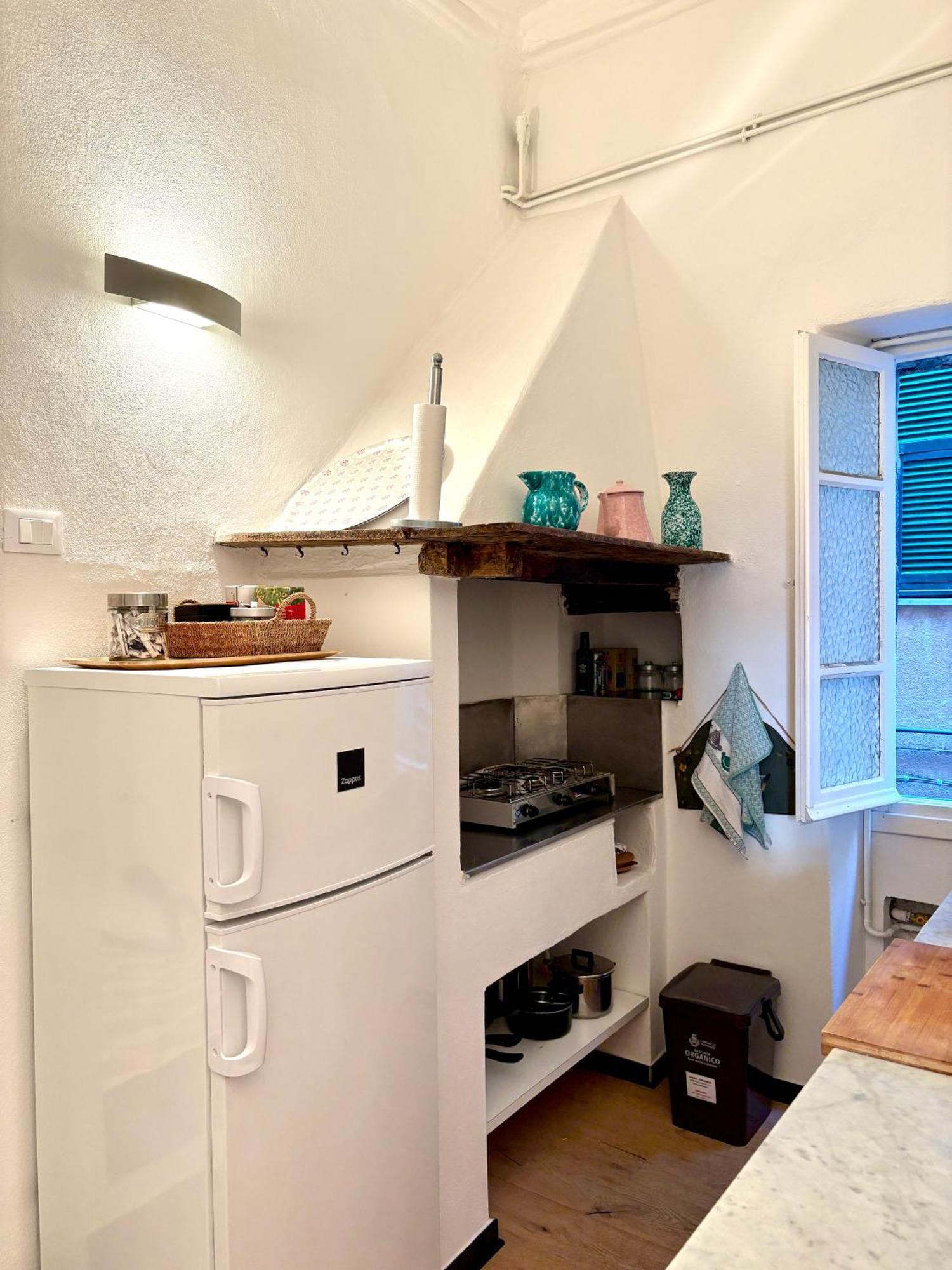 Marina Apartment, Unique, Authentic, Beachfront, 2 Aircondo Bdr , 2Bht, Easy To Train Or From Private Parking Vernazza Ngoại thất bức ảnh